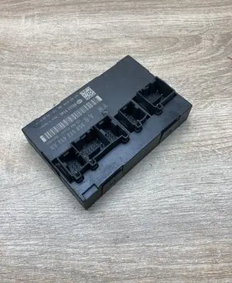Volkswagen PASSAT B6 Door control unit/module 3C0959433AB