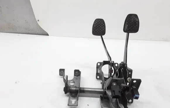 Subaru Forester SH Pedal assembly 