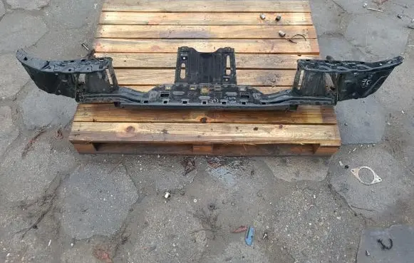 Toyota Corolla E110 Intercooler air guide/duct channel
