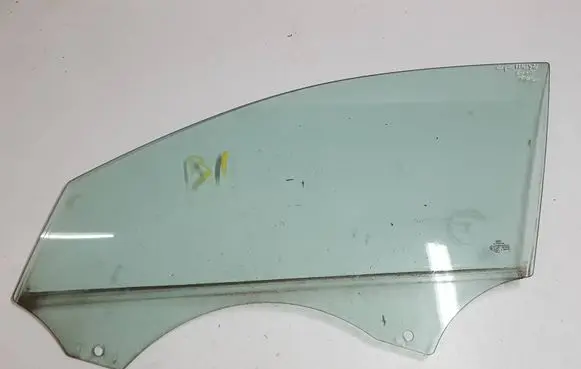 Audi A4 S4 B8 8K Front door window glass four-door 
