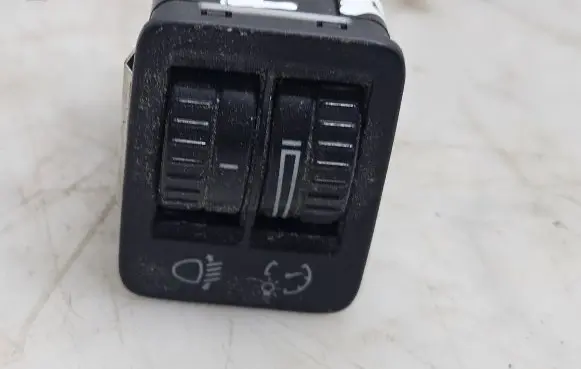 Volkswagen PASSAT B6 Headlight level height control switch 3C0941333A
