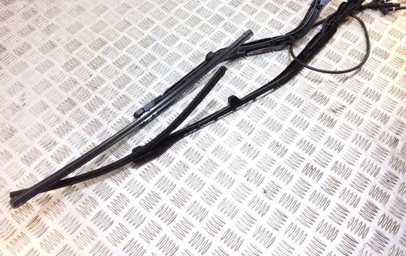 Volvo XC90 Front wiper blade arm 31391849 31391848