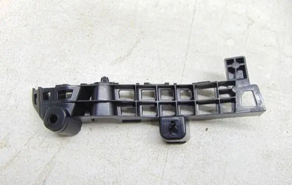 Suzuki Grand Vitara II Front bumper mounting bracket 71731-54P00-000