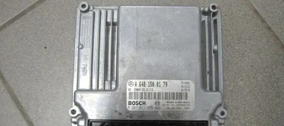 Mercedes-Benz E W211 Engine control unit/module ECU A6481500179