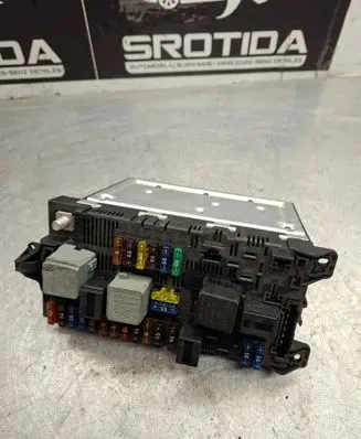 Mercedes-Benz E W211 SAM control unit 2115453901