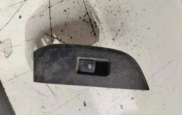 Subaru Legacy Electric window control switch 94263Al04A