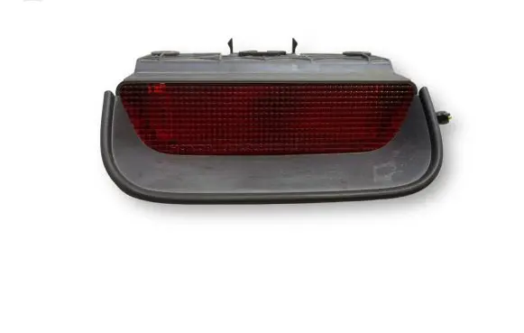 Honda CR-V Third/center stoplight P6369
