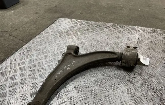 Opel Insignia A Front lower control arm/wishbone