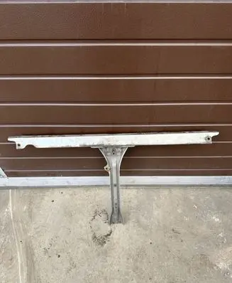 Top upper radiator support slam panel