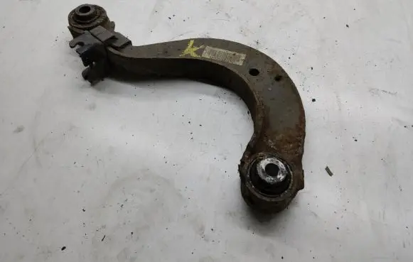 Volkswagen Tiguan Rear upper control arm/wishbone