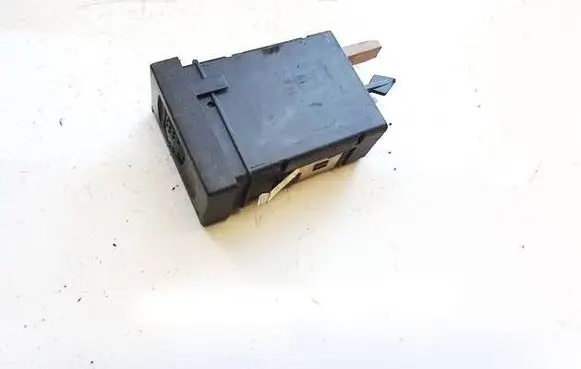 Volkswagen PASSAT B5 Seat heating switch 3b0963564c