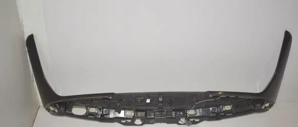 Tailgate/trunk spoiler