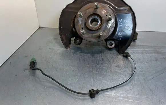 Honda CR-V Front wheel hub