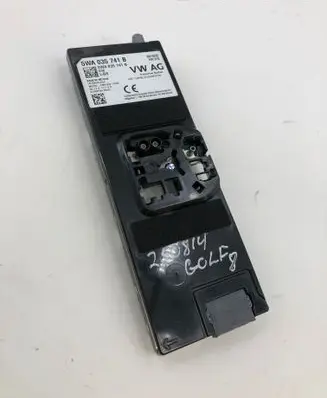 Volkswagen Golf VIII Antenna control unit 5wa035741b
