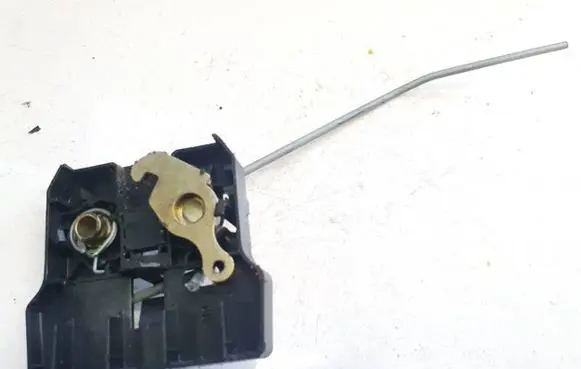 Opel Zafira A Seat back rest lock catch 90589003d