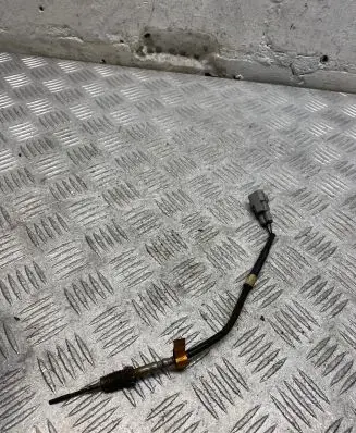 Toyota Avensis T270 Exhaust gas temperature sensor 89425