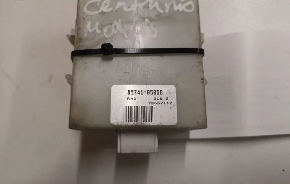 Toyota Avensis T250 Door central lock control unit/module 8974105050 73667112