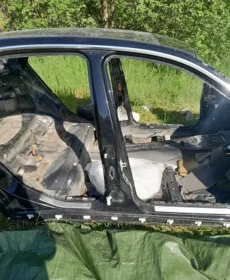 Mercedes-Benz E W212 Pillar (middle) 