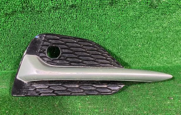 Nissan Qashqai Front bumper lower grill 62256HV20A