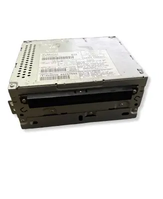 Volvo V70 Radio/CD/DVD/GPS head unit 31260540 89257585