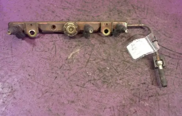 Toyota Corolla E120 E130 Fuel main line pipe 