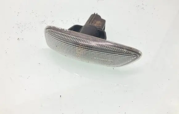 Volvo C70 Front fender indicator light 30722642