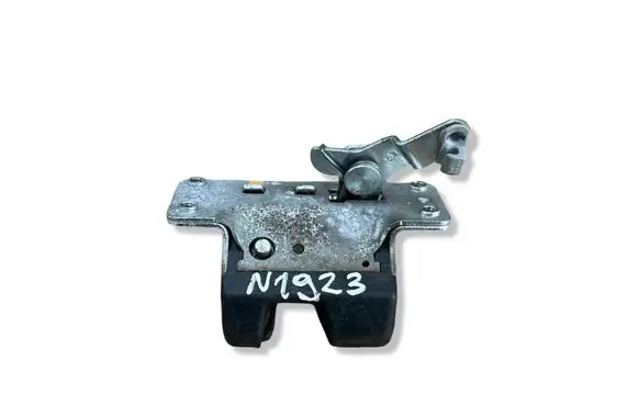 Opel Zafira A Tailgate/trunk/boot lock/catch/latch 90563999