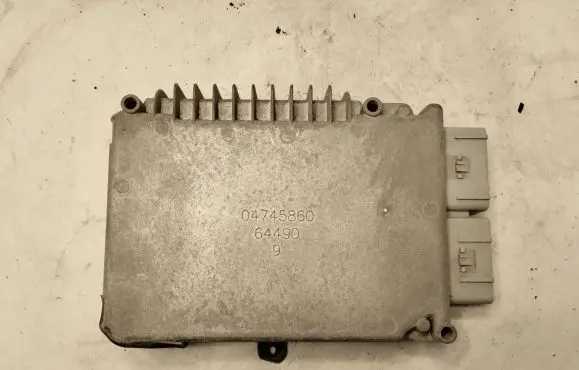 Chrysler Sebring (FJ - JX) Engine control unit/module ECU P0460577aa