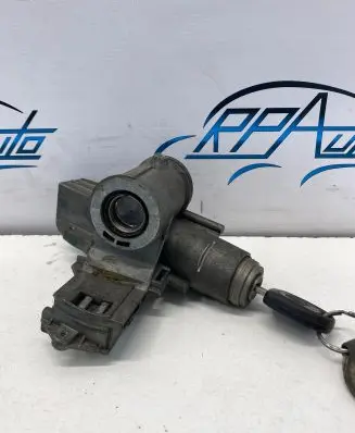 Volkswagen Sharan Ignition lock P012106