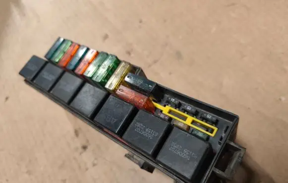 Fuse box set