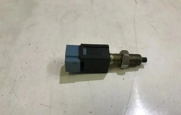 Brake pedal sensor switch