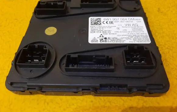 Audi A4 S4 B9 Comfort/convenience module 8W1907064DM