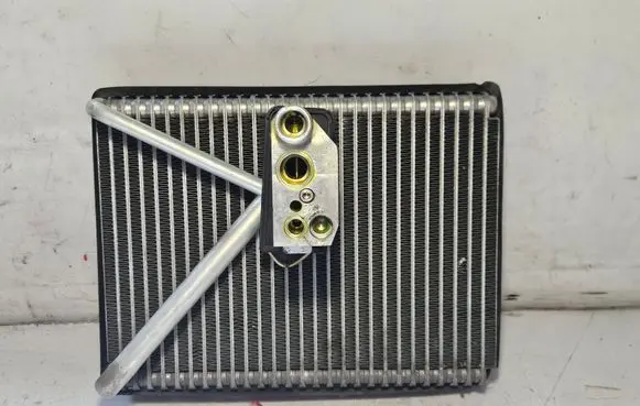 Volvo V70 Air conditioning (A/C) radiator (interior) 