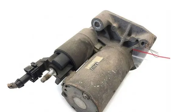 Peugeot 2008 I Starter motor 9671530880