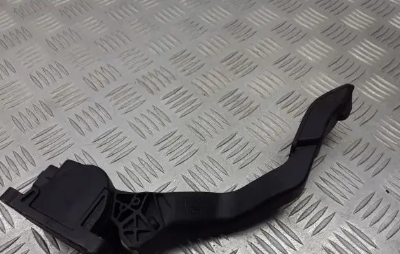 Citroen C4 I Accelerator pedal position sensor 9680565880