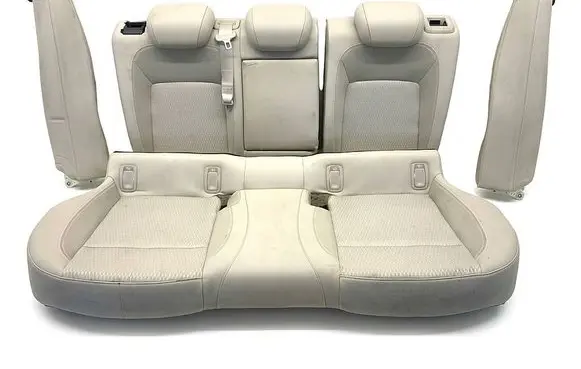 Opel Insignia B Second row seats