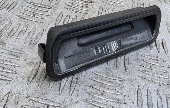 Tailgate opening switch