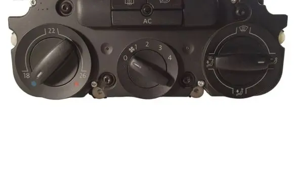 Volkswagen Golf V Climate control unit