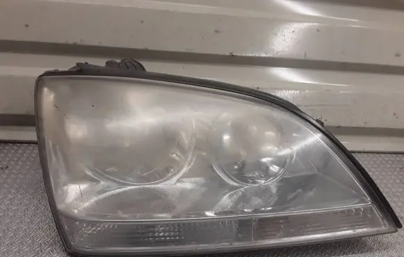 KIA Sorento Headlight/headlamp 02A01