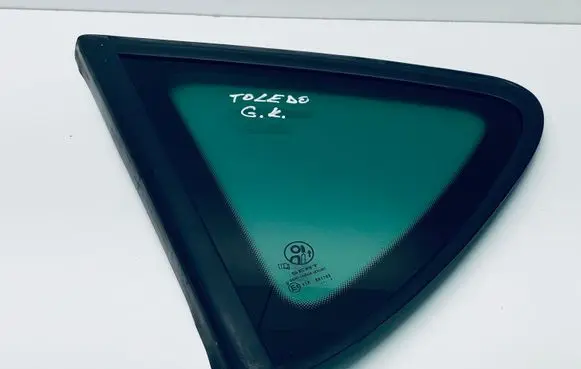 Seat Toledo III (5P) Rear side window 5P0845041H 5P0845041G
