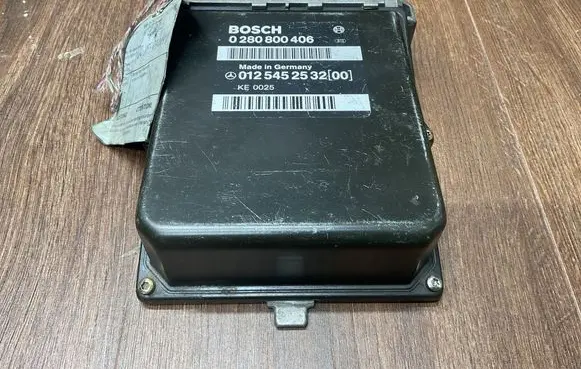 Mercedes-Benz SL R129 Engine control unit/module ECU 0125452532 0280800406