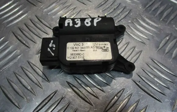 Audi A3 S3 8P Central body control module 1K2907511E