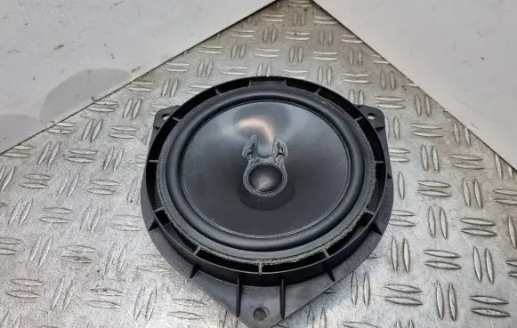 Toyota Land Cruiser (J100) Front door speaker 8616033620