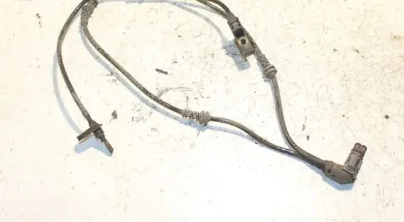 Mercedes-Benz A W169 ABS brake wheel speed sensor A16985404005