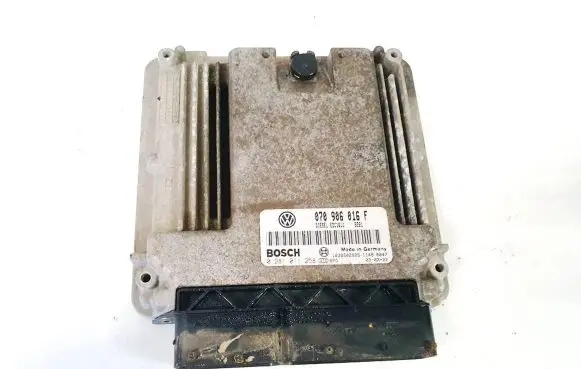Volkswagen Touareg I Engine control unit/module 070906016f 0281011258