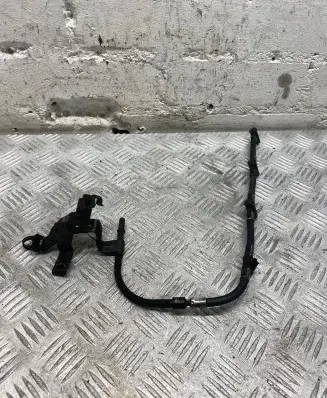 Hyundai Santa Fe Fuel line pipe