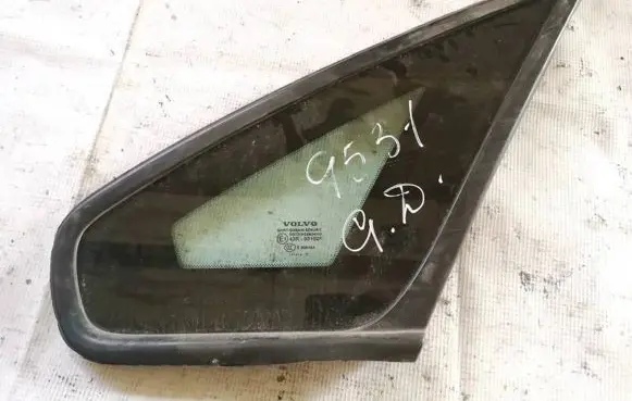 Volvo S40 Rear side window as2