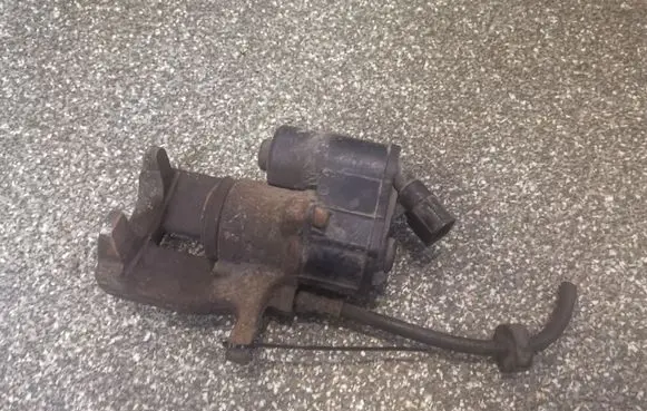 Audi A6 S6 C6 4F Rear brake caliper