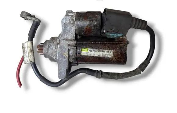 Volkswagen Golf V Starter motor 02T911023S
