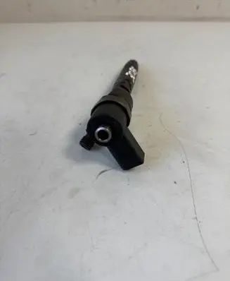 Mercedes-Benz C W203 Fuel injector A6110700987 0445110072